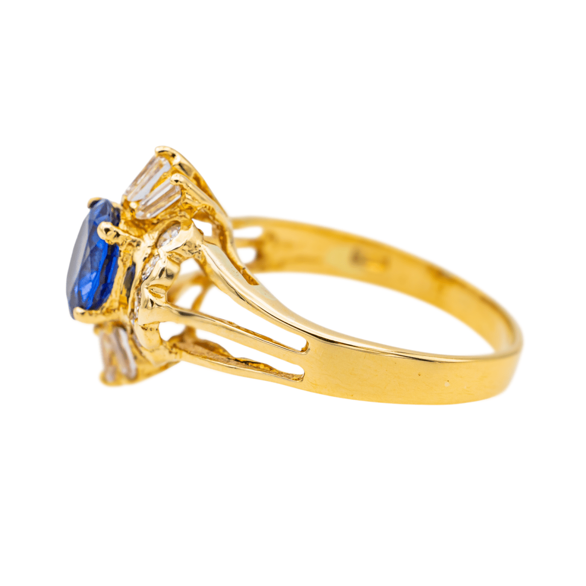 Bague Pompadour en or jaune, saphir et diamants - Castafiore