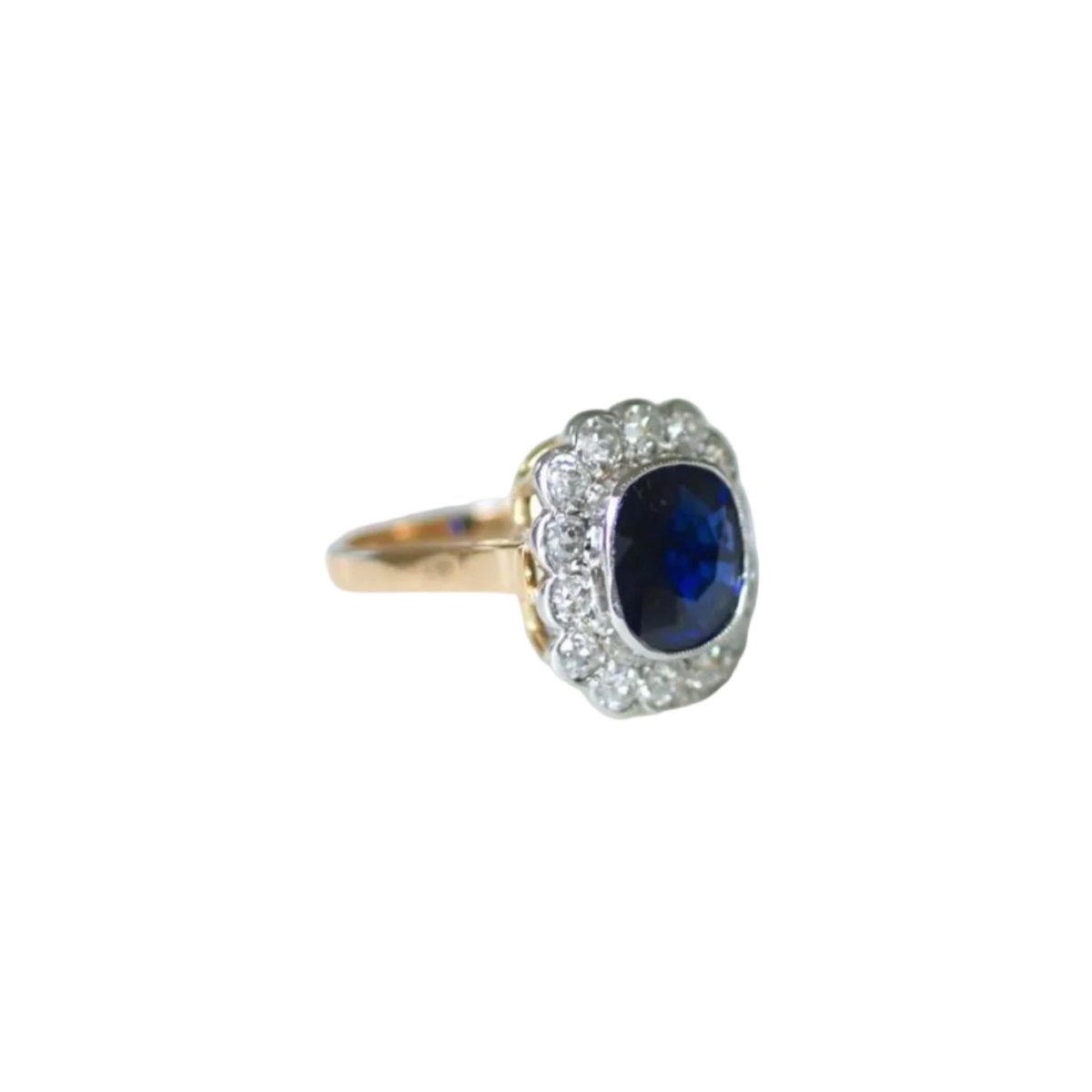 Bague Pompadour en or rose, saphir, et diamants - Castafiore
