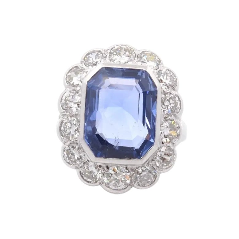 Bague Pompadour en platine, saphir et diamants - Castafiore