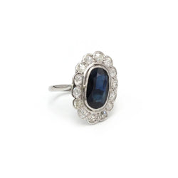 Bague Pompadour en platine, saphir et diamants - Castafiore