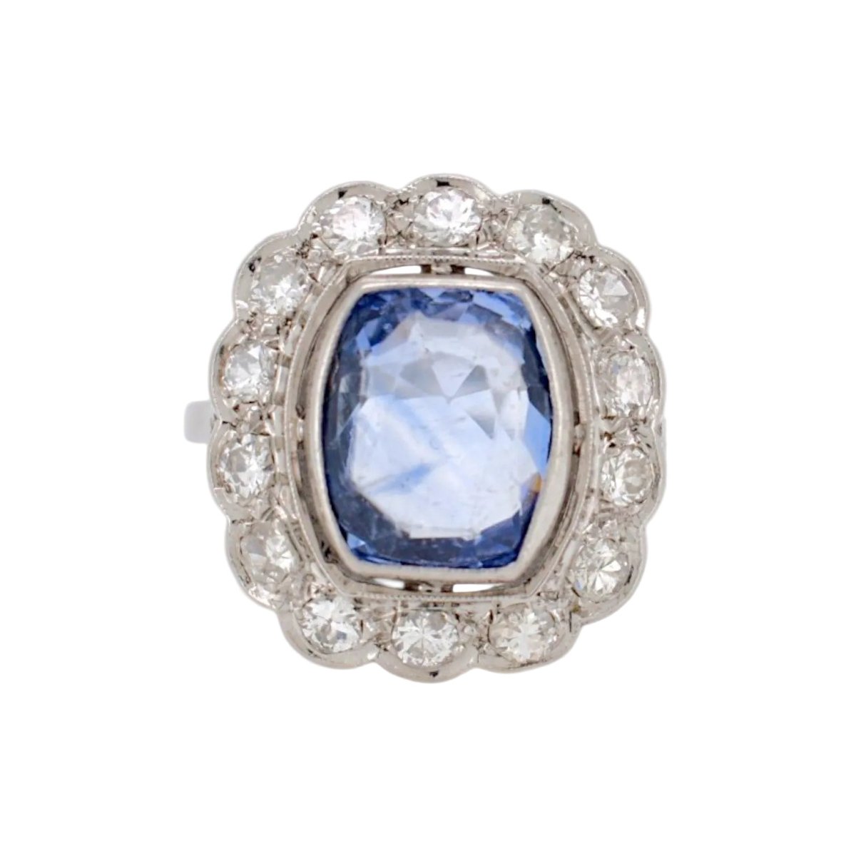 Bague Pompadour en platine, saphir, et diamants - Castafiore