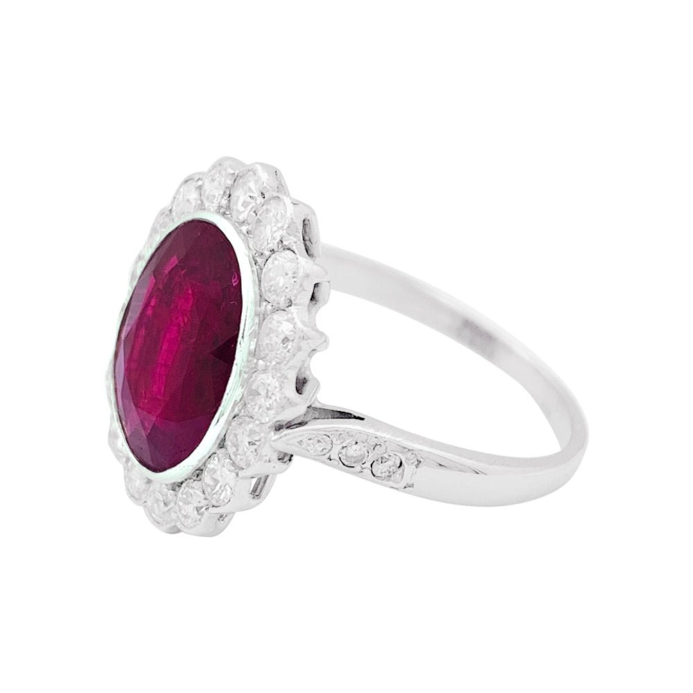 Bague Pompadour en rubis, platine, or blanc, diamant - Castafiore