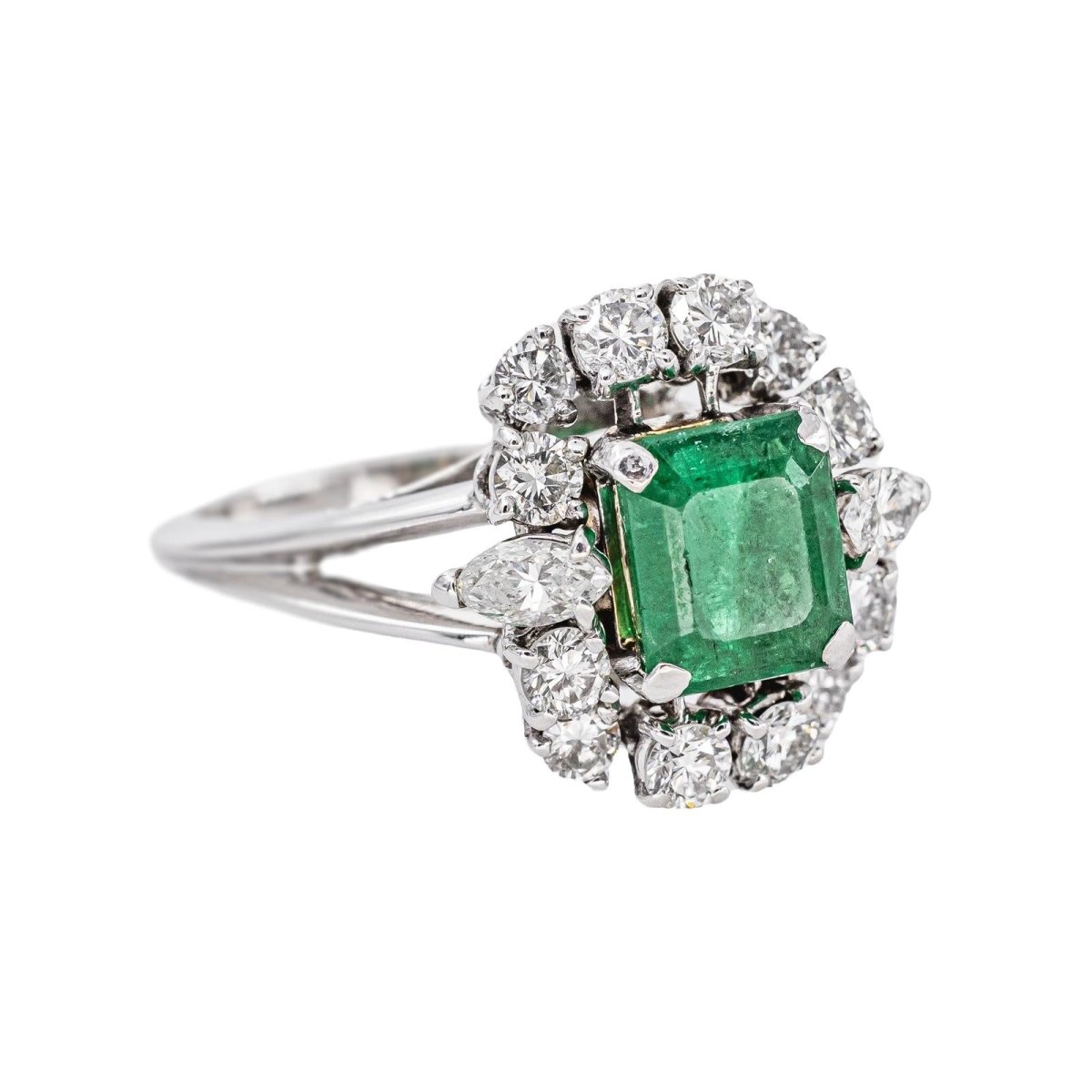 Bague Pompadour Or blanc Emeraude - Castafiore