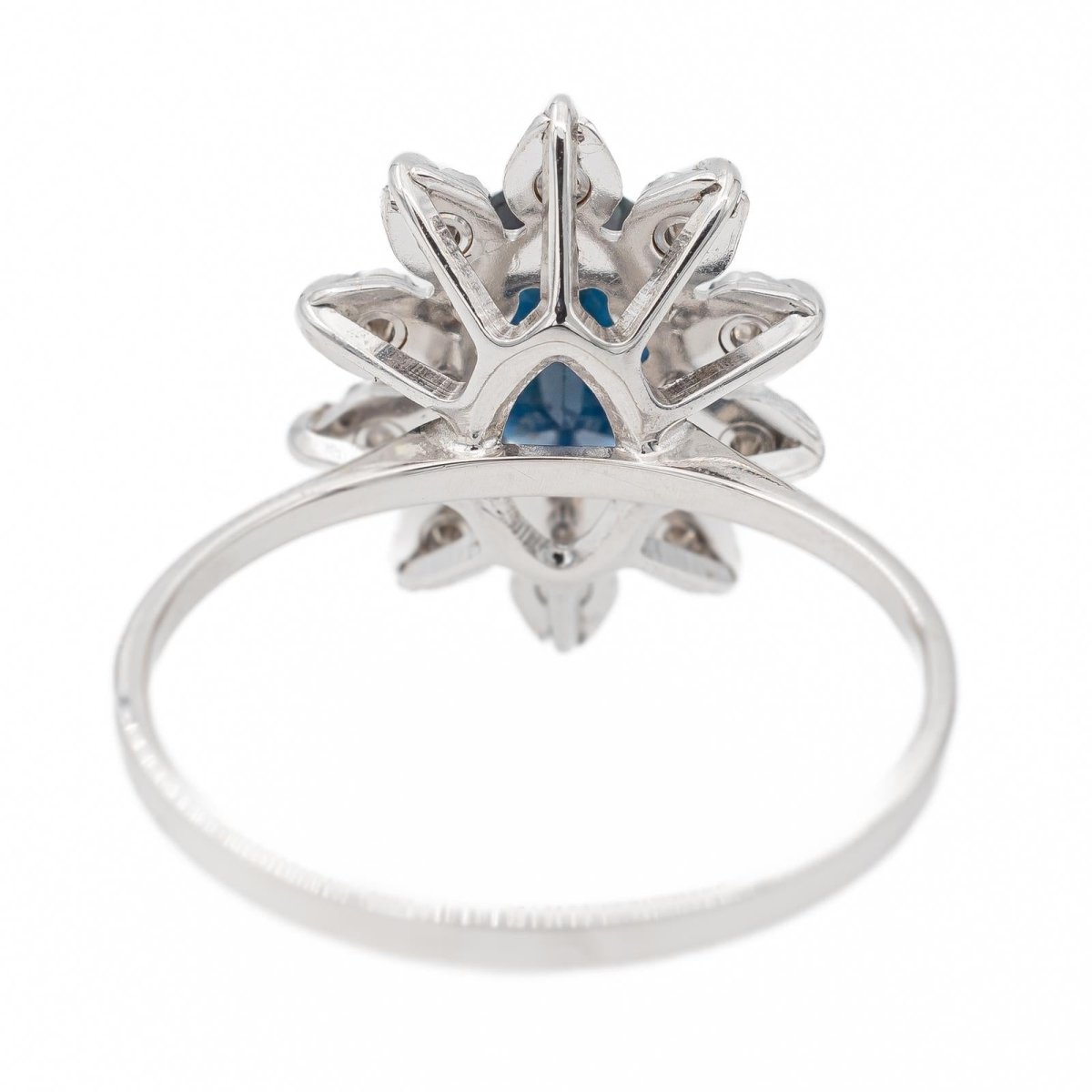 Bague Pompadour Or blanc Saphir - Castafiore