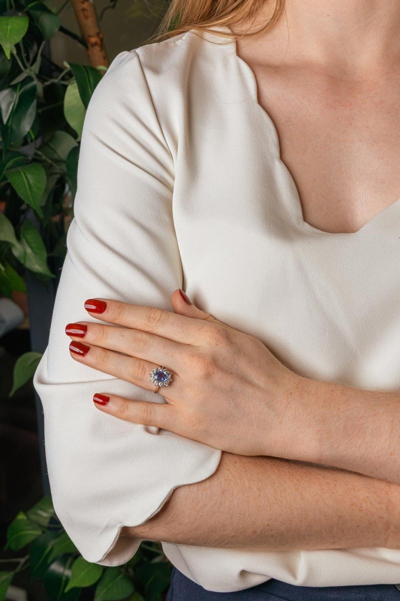 Bague Pompadour Or blanc Saphir - Castafiore