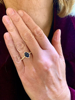 Bague Pompadour Saphir 1.47 Diamants Or Jaune 18 Carats - Castafiore