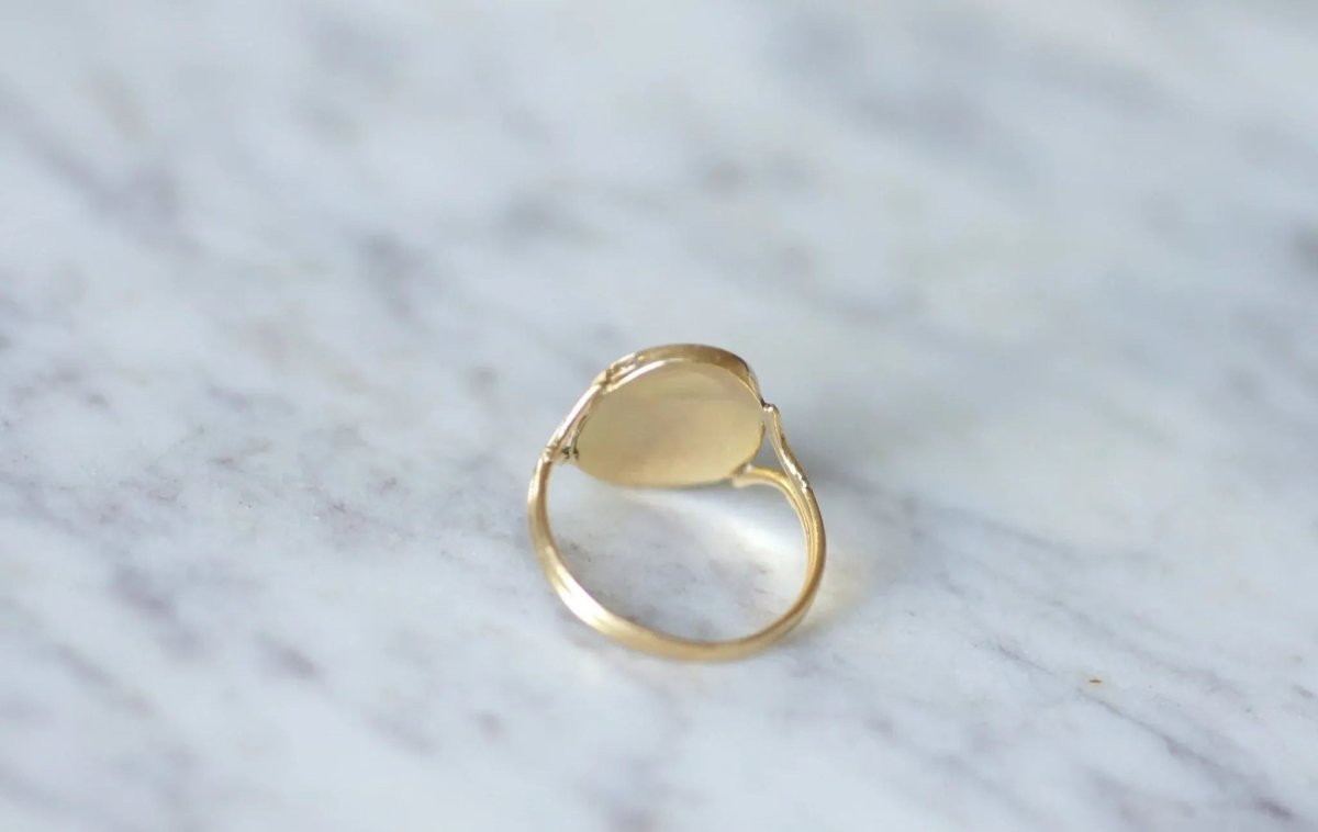 Bague portrait Athéna émail guilloché sur or - Castafiore