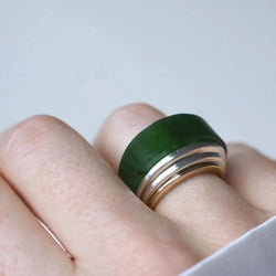 Bague Puiforcat par André Vassort Jade sur Or et Argent - Castafiore