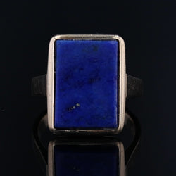Bague rectangulaire en or jaune et lapis lazuli - Castafiore