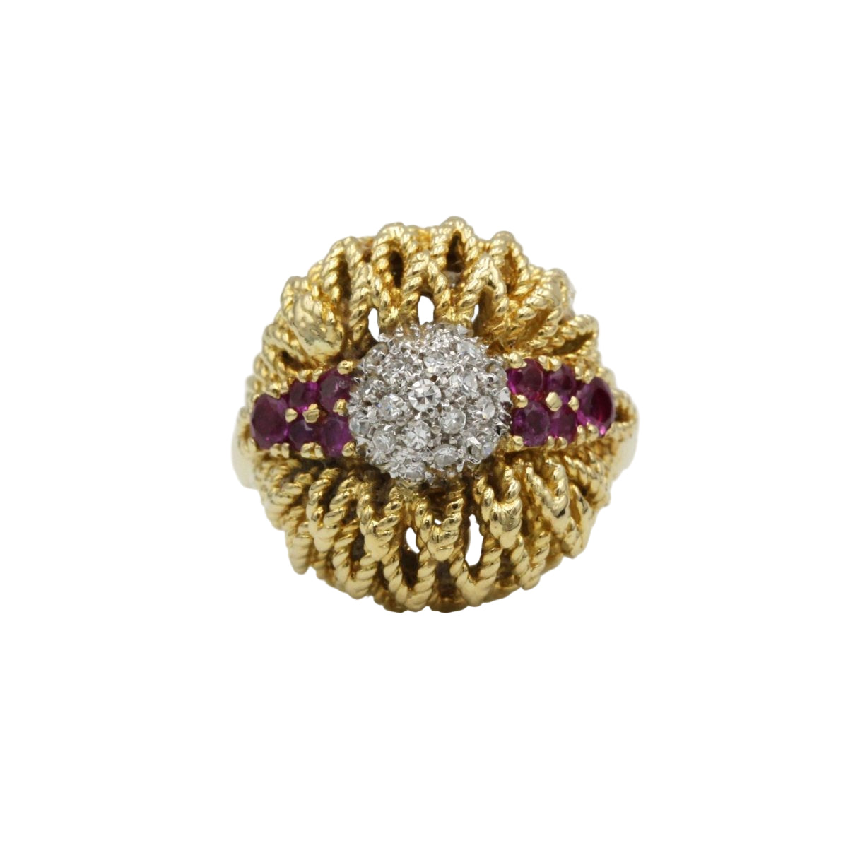 Bague retro années 60 texturée or jaune 750, diamants environ 0.40 carats et rubis environ 0.50 carats - Castafiore