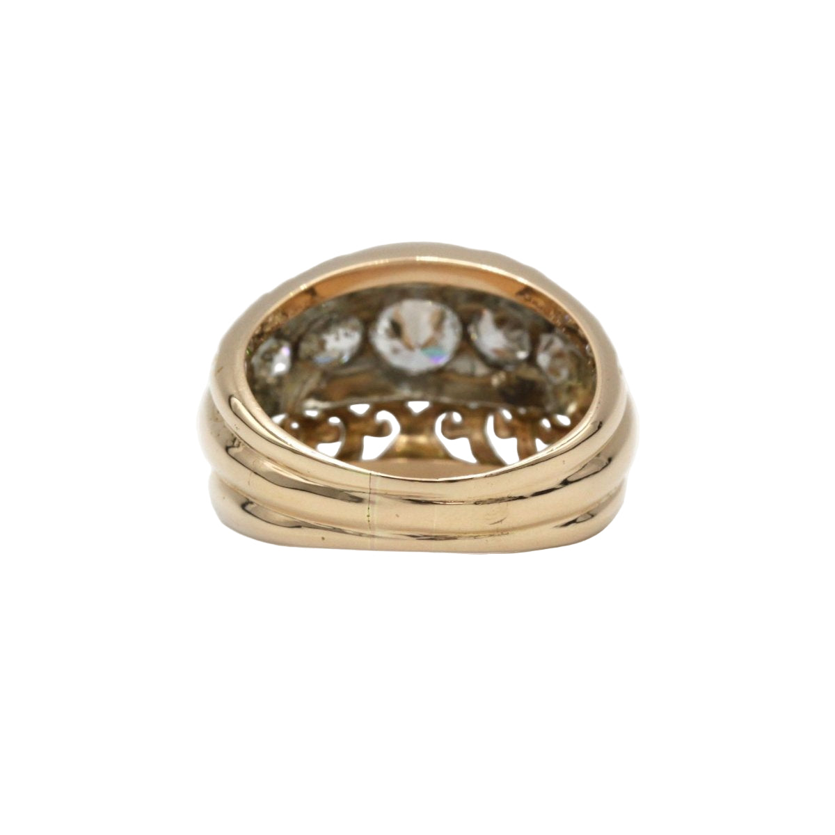 Bague RÉTRO bombée en or jaune et blanc et diamants - Castafiore