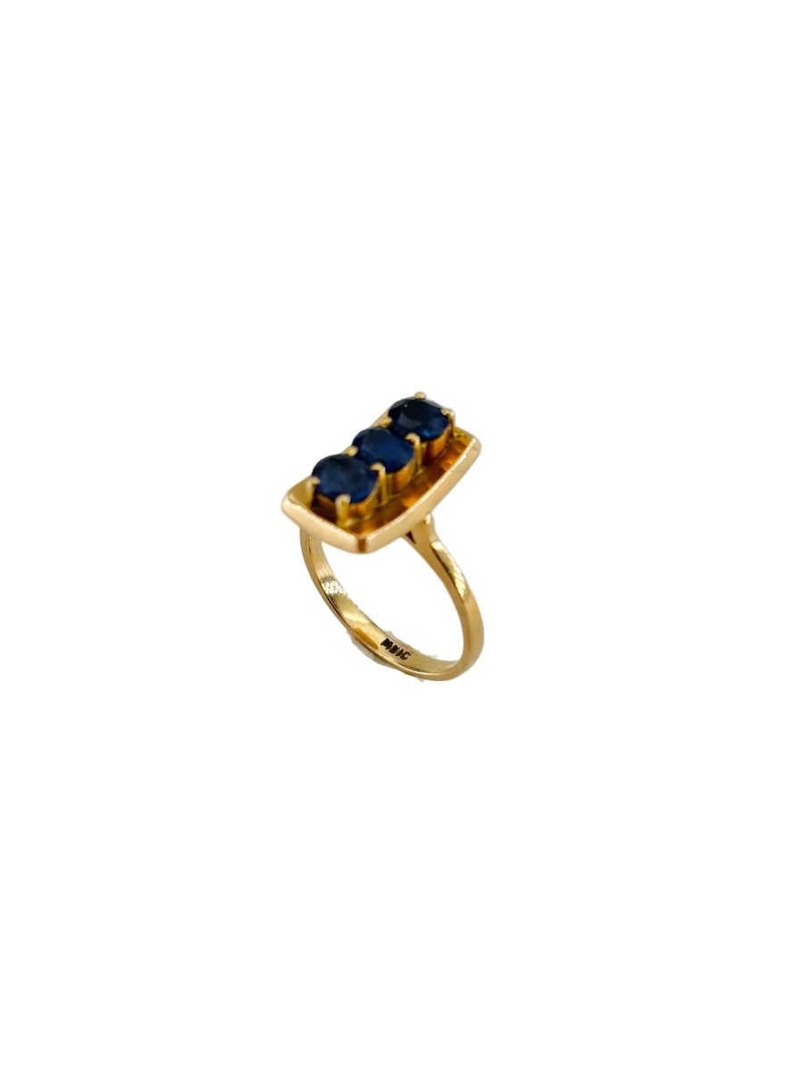 Bague Rétro en or rose et saphirs - Castafiore