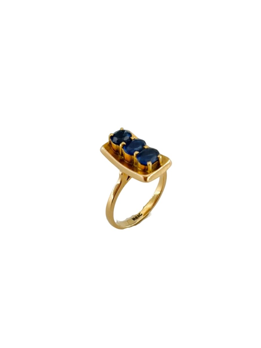 Bague Rétro en or rose et saphirs - Castafiore