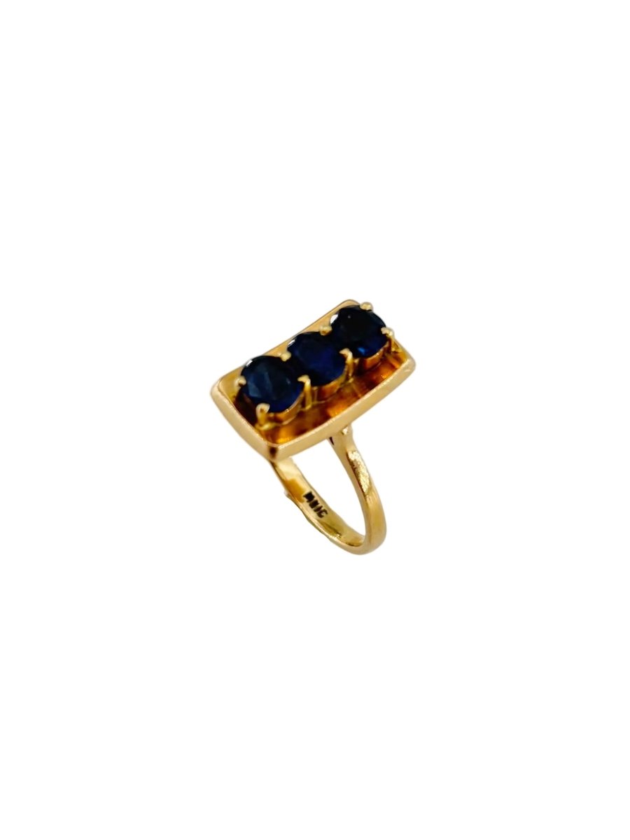 Bague Rétro en or rose et saphirs - Castafiore
