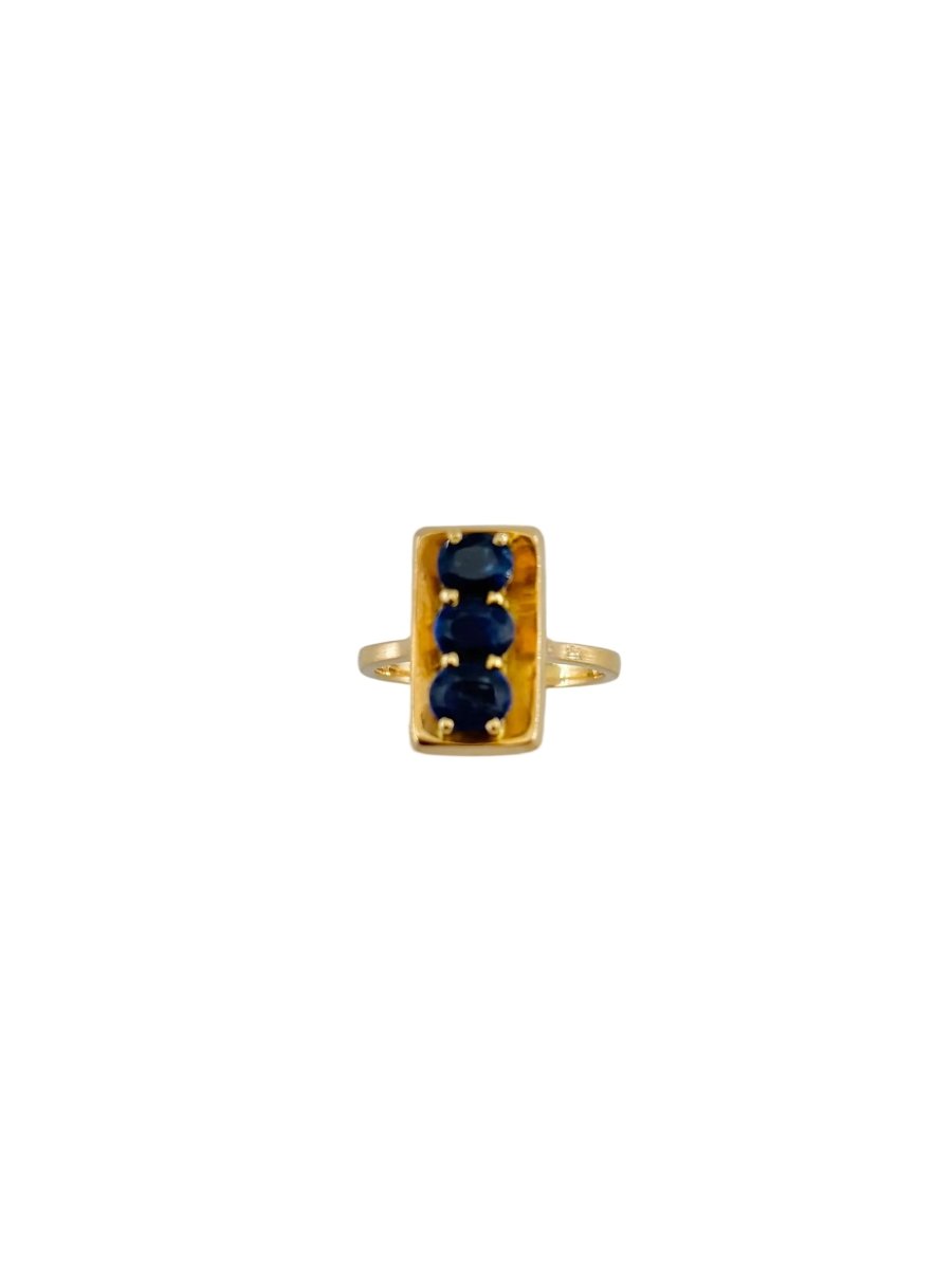 Bague Rétro en or rose et saphirs - Castafiore