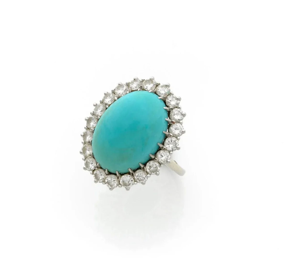 Bague Retro Pompadour Cabochon Turquoise Diamants Platine Or Gris 18 Carats - Castafiore