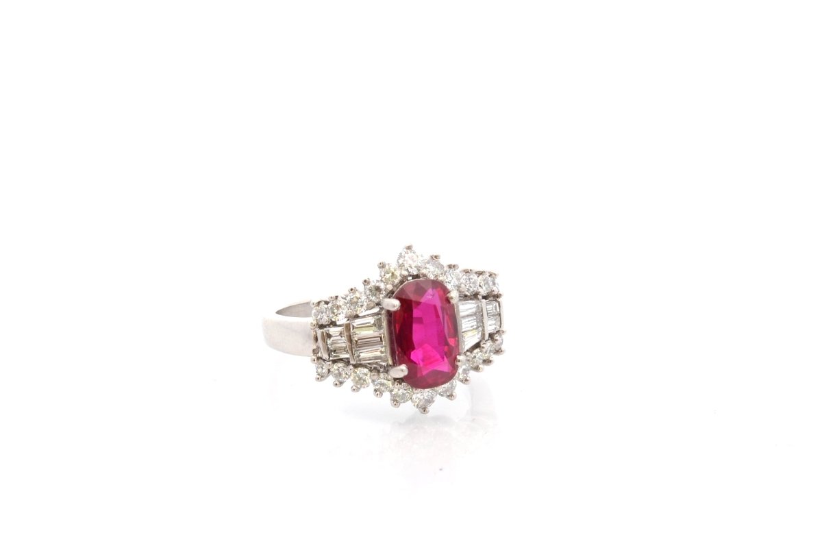 Bague rubis en platine et diamant - Castafiore