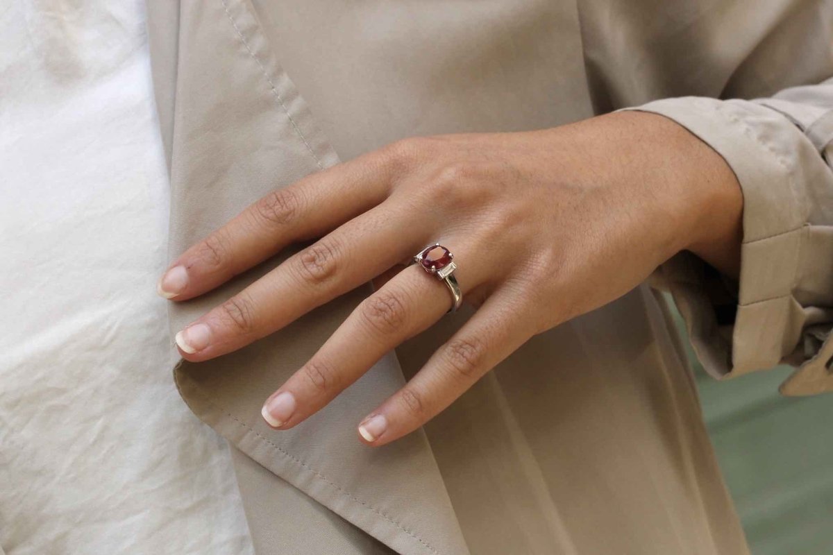 Bague rubis et diamants en or blanc - Castafiore