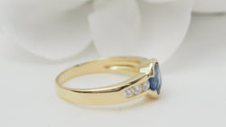Bague Saphir de Ceylan en or jaune et diamants - Castafiore