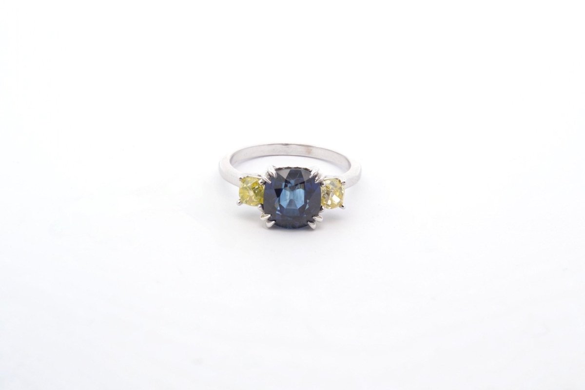 Bague saphir et diamants jaunes en platine - Castafiore