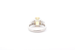 Bague saphir jaune 2 cts et diamants - Castafiore