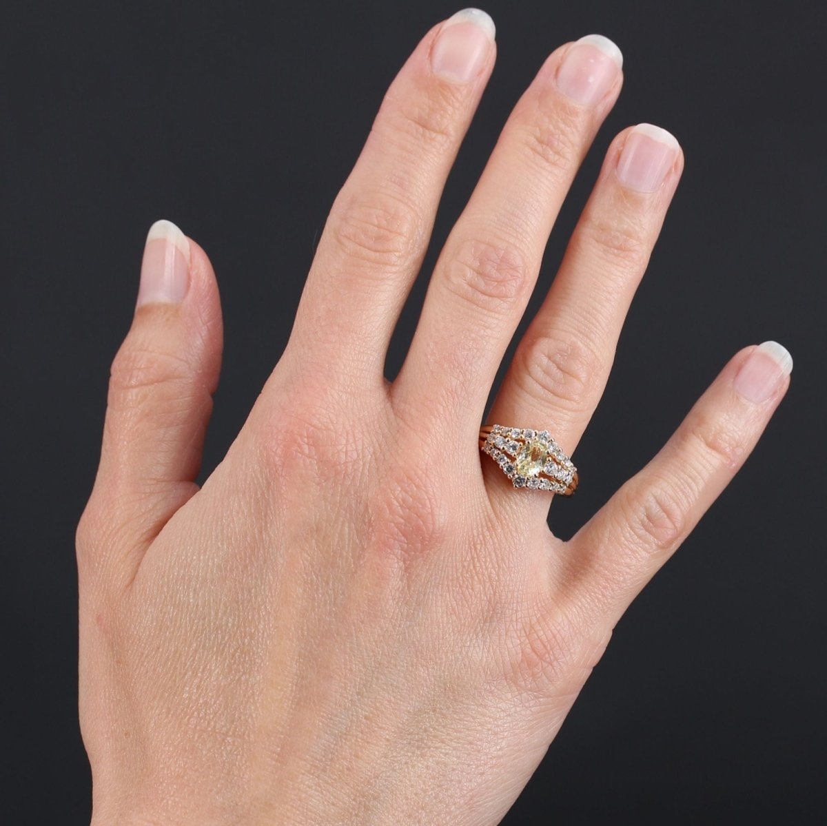 Bague saphir jaune et diamants or jaune - Castafiore