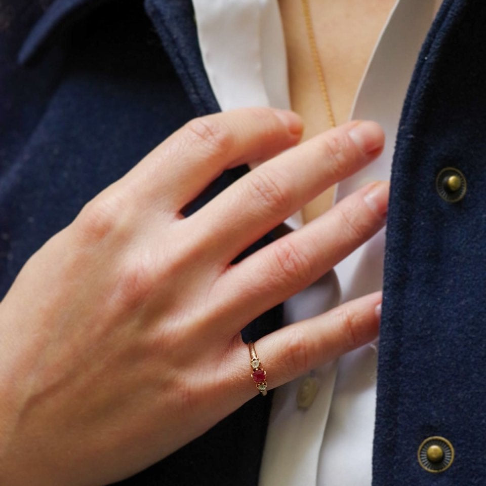 Bague Saphir rose diamants en or - Castafiore