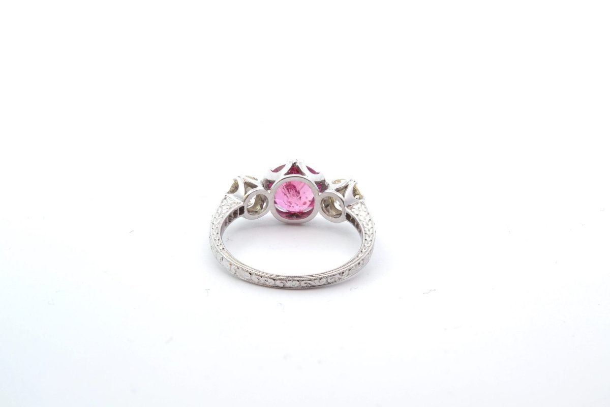 Bague saphir rose et diamants - Castafiore