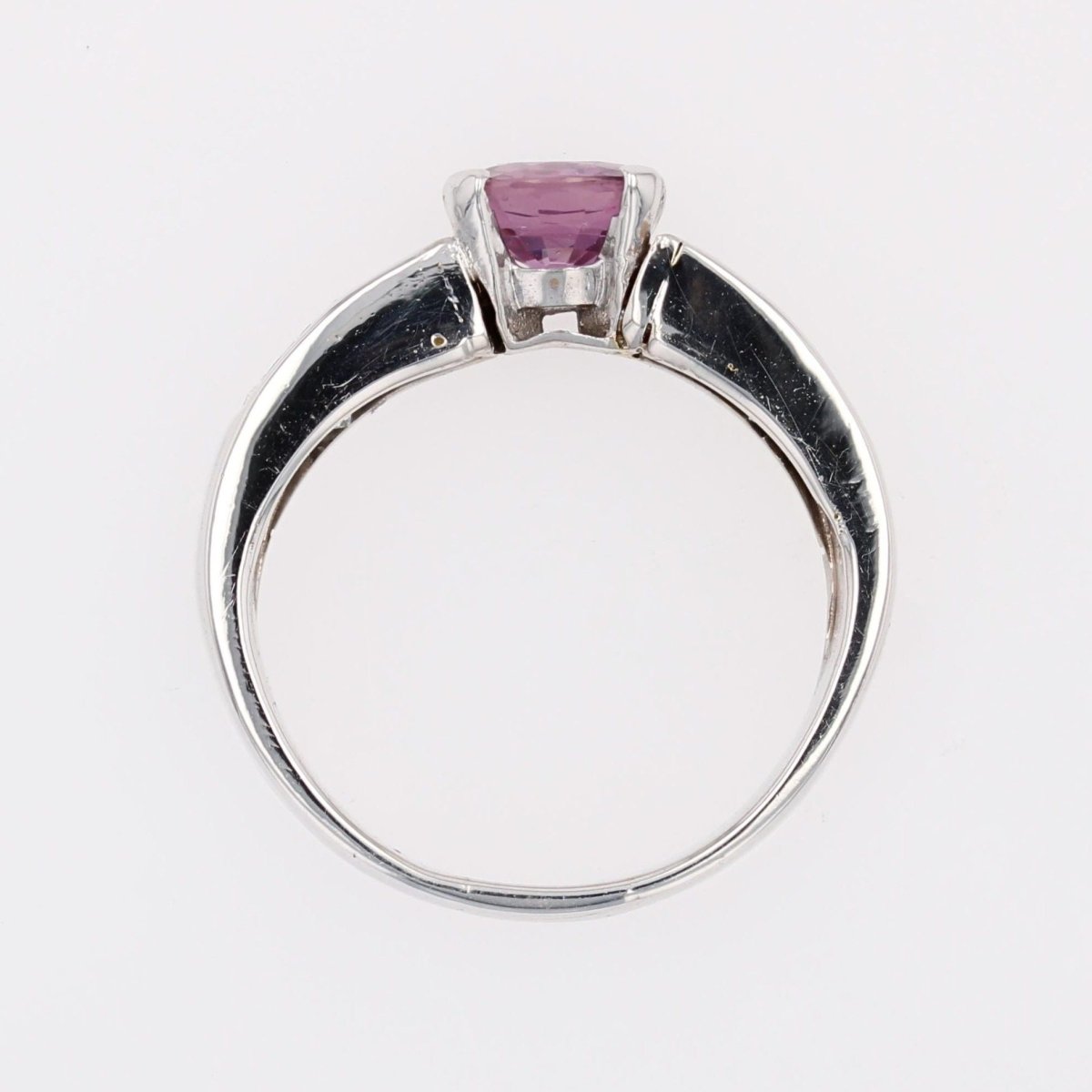 Bague Saphir rose et diamants en or blanc - Castafiore