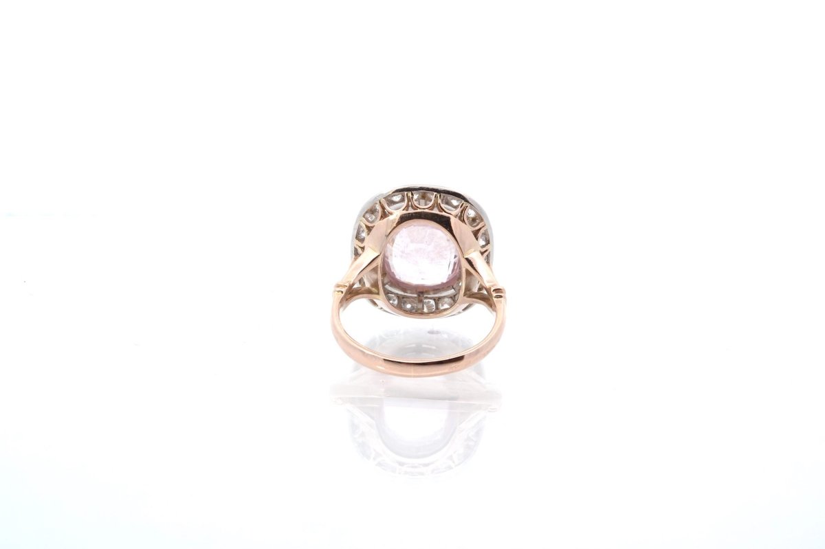 Bague saphir rose et diamants en or rose et platine - Castafiore