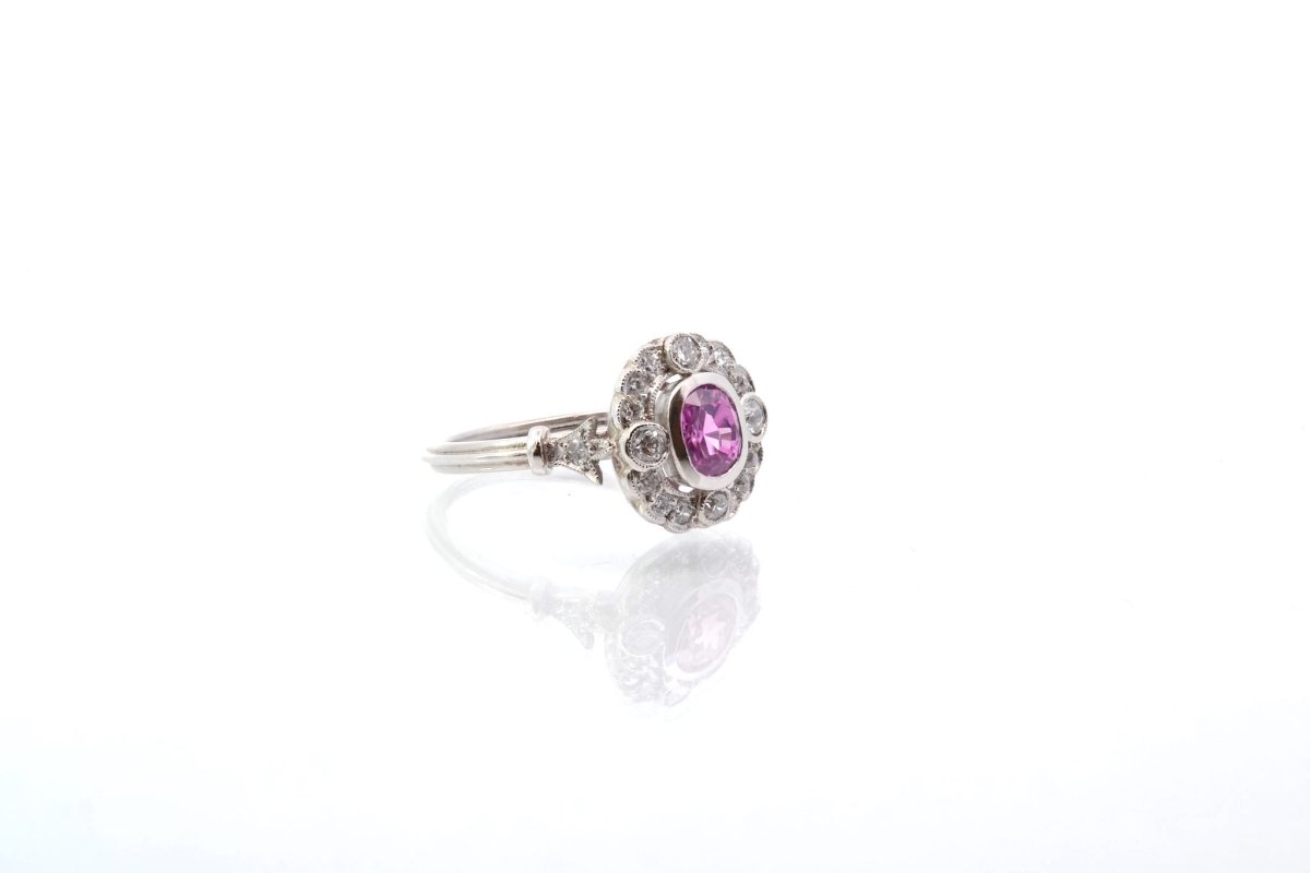 Bague saphir rose et diamants en platine - Castafiore