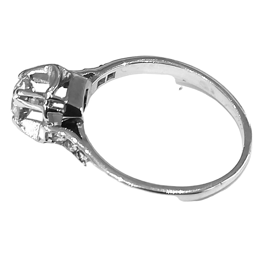 Bague Solitaire ancien en platine et diamant - Castafiore