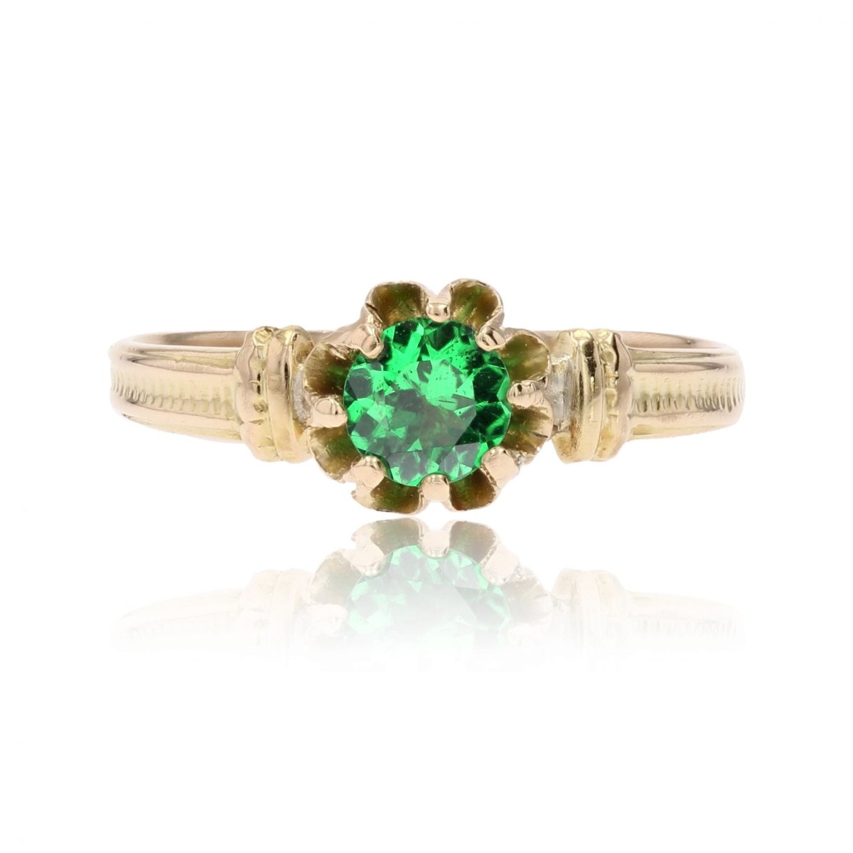Bague Solitaire ancienne en or jaune et grenat vert - Castafiore