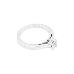 Bague Solitaire BOUCHERON "Beloved" en platine et diamant - Castafiore