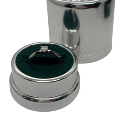 Bague Solitaire BOUCHERON en platine et diamant - Castafiore