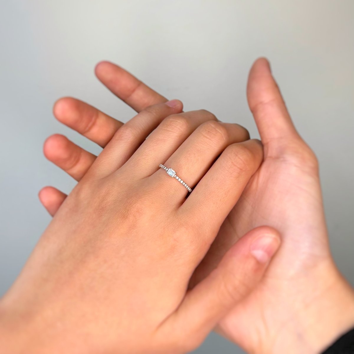 Bague Solitaire CARTIER "Étincelle" en or blanc et diamants - Castafiore