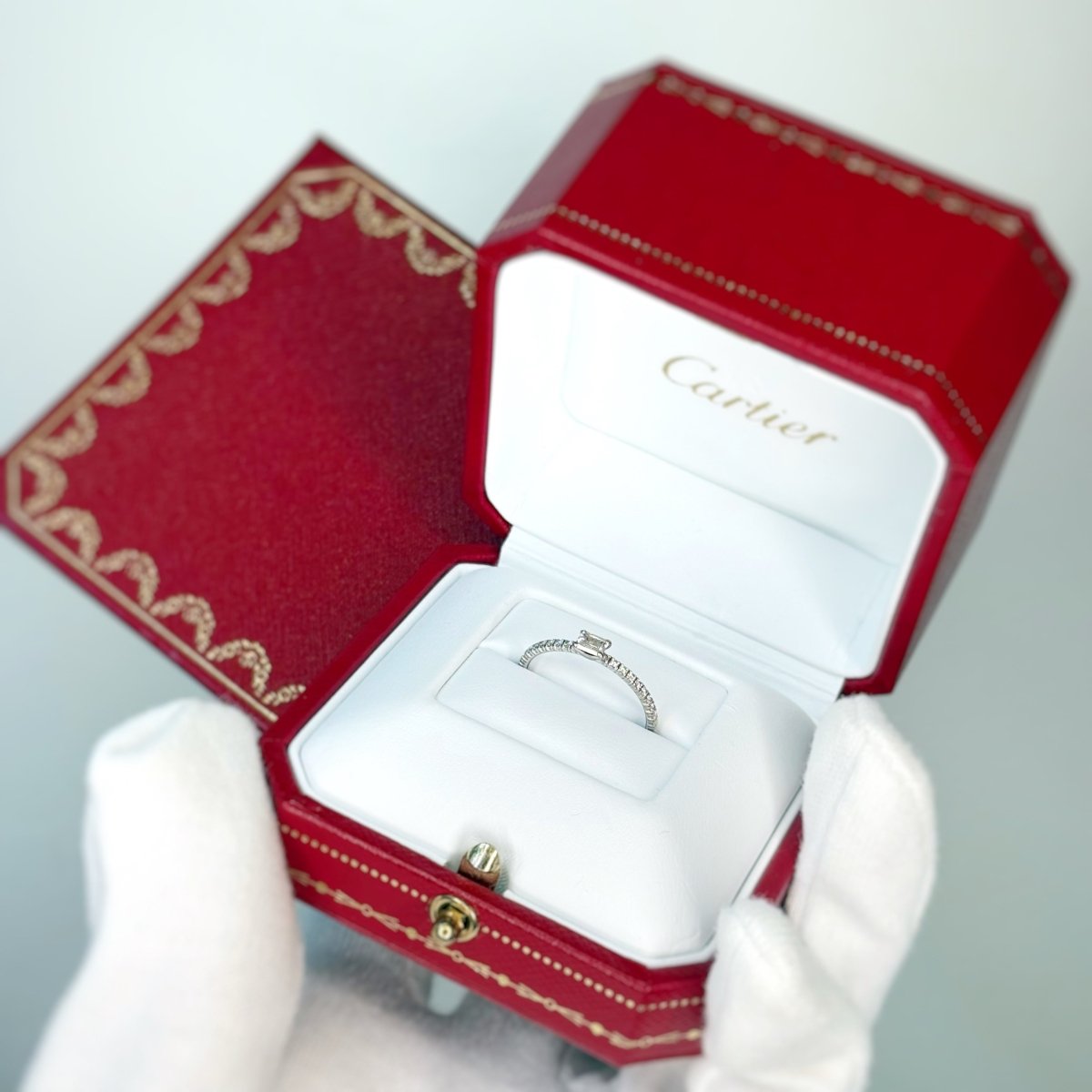 Bague Solitaire CARTIER "Étincelle" en or blanc et diamants - Castafiore