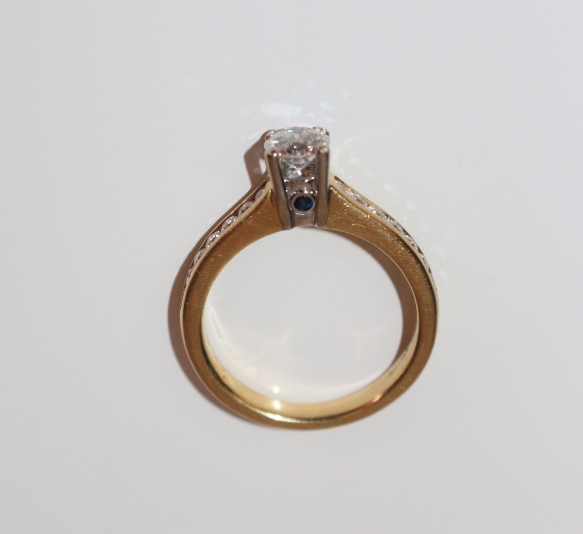 Bague solitaire de la maison Birks CANADA - Castafiore