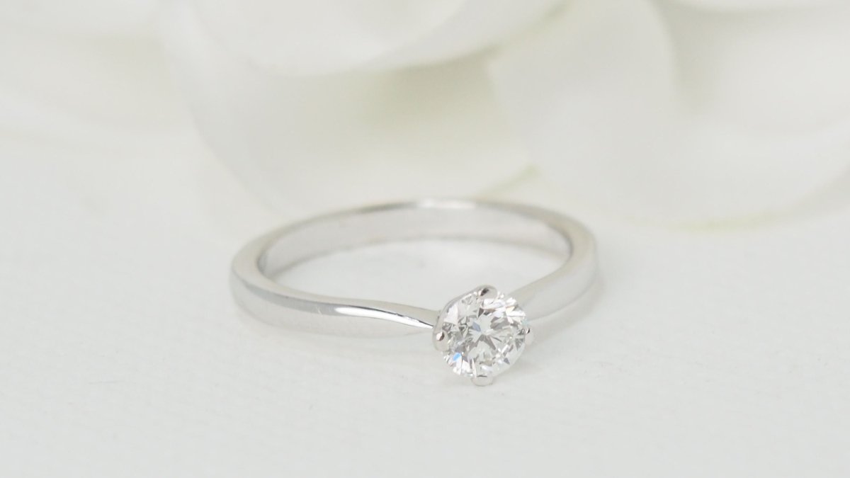 Bague solitaire diamant certifié GIA (0,51carat) or blanc