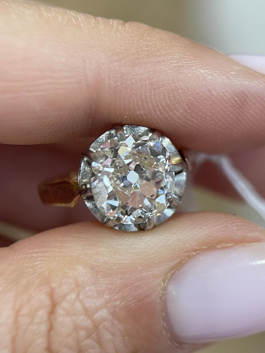Bague solitaire diamant taille ancienne Old Mine Cut 3,07 carats - Castafiore