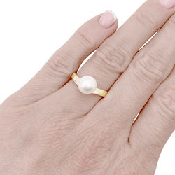 Ring vintage Dinh Van, yellow gold, Akoya pearl.