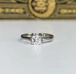 Bague solitaire en or blanc 18K et diamant - Castafiore