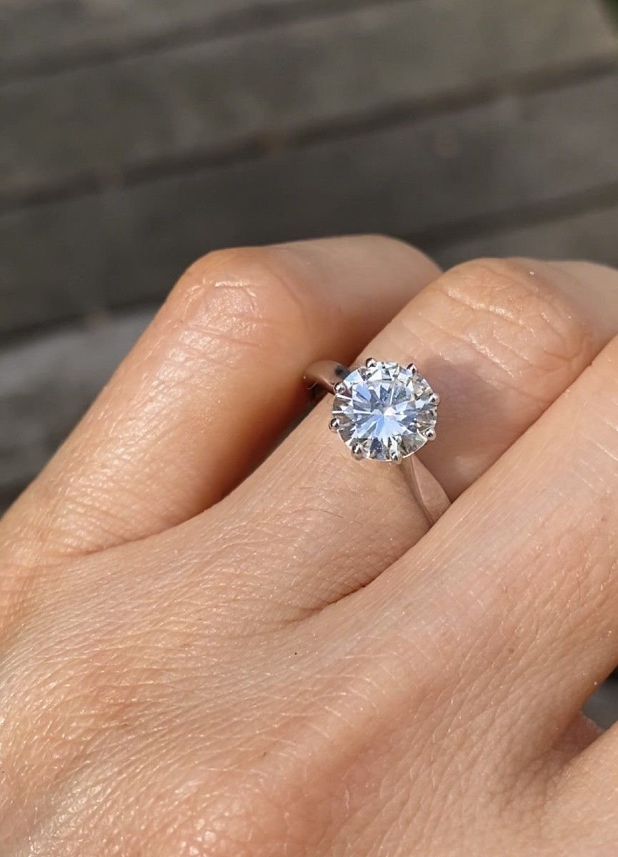 Bague solitaire en or blanc 18k et diamant - Castafiore