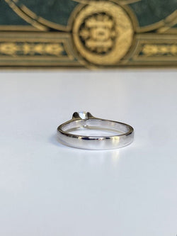 Bague solitaire en or blanc 18K et diamant - Castafiore