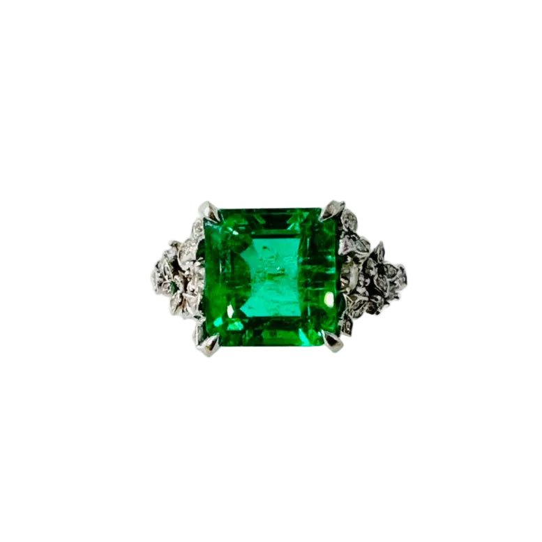 Bague Solitaire en or blanc, émeraude et diamants - Castafiore