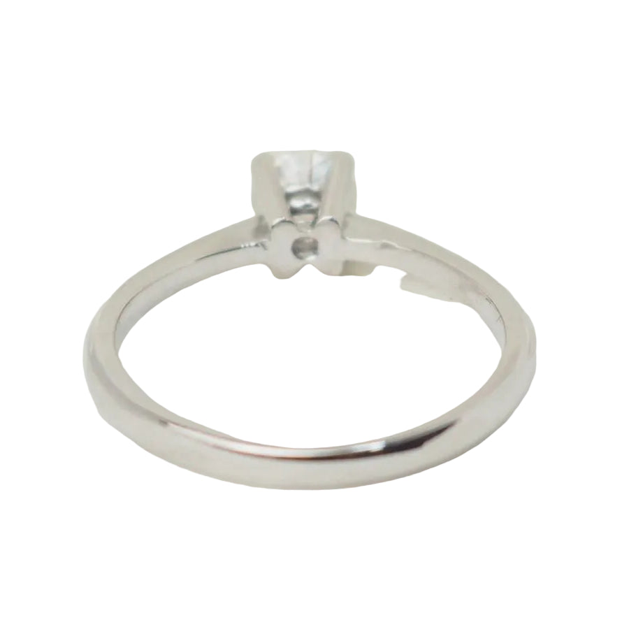 Bague solitaire en or blanc et diamant 0.51ct - Castafiore