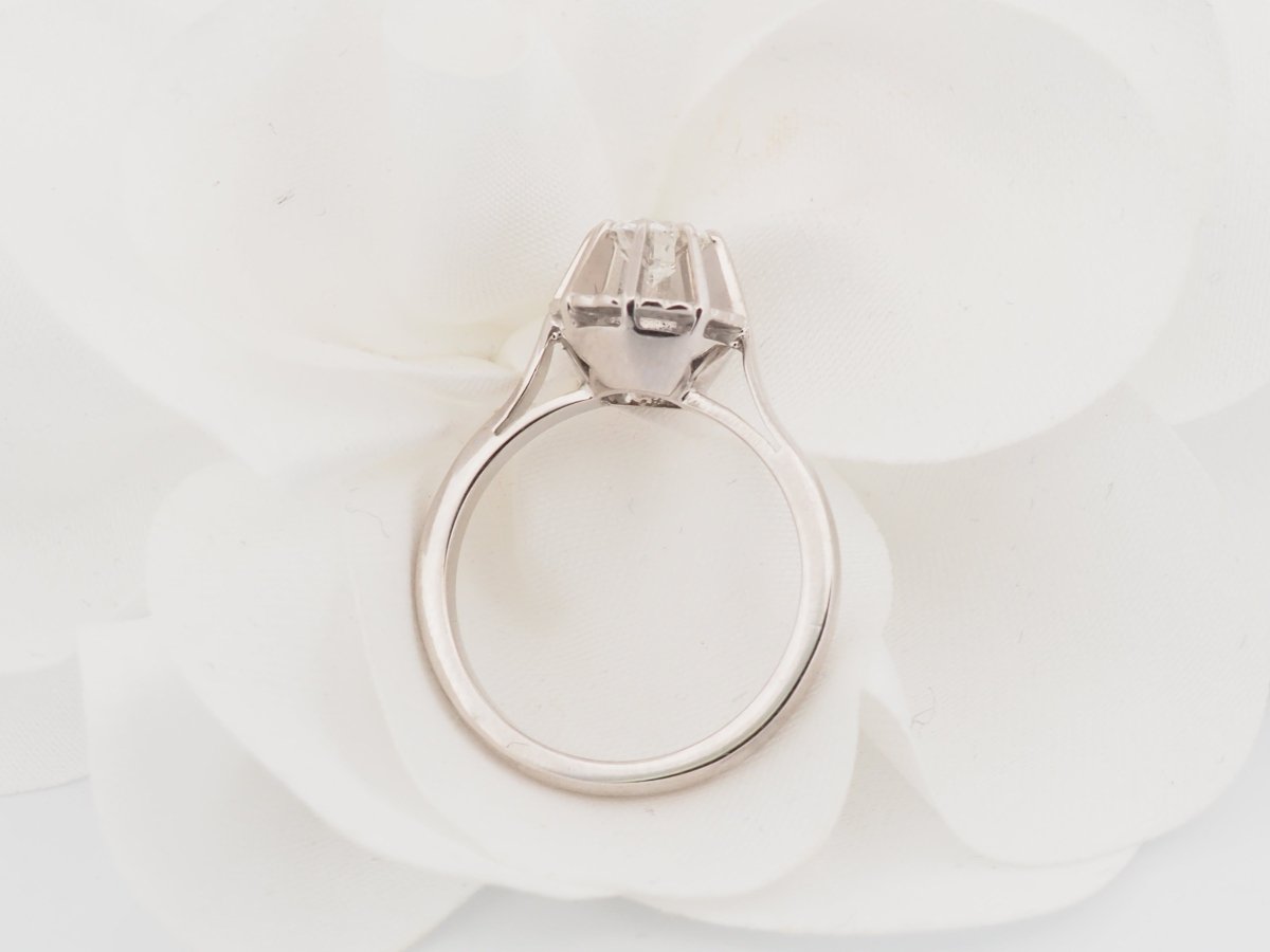 Bague solitaire en or blanc et diamant - Castafiore