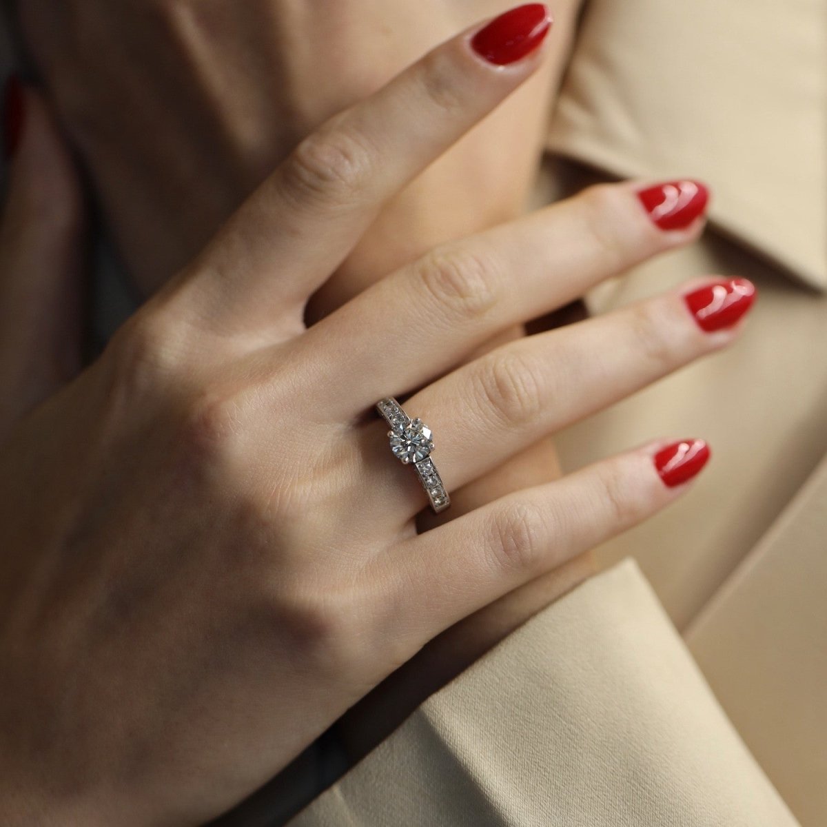 Bague Solitaire en or blanc et diamant - Castafiore