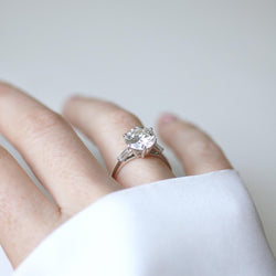 Bague Solitaire en or blanc et diamant - Castafiore