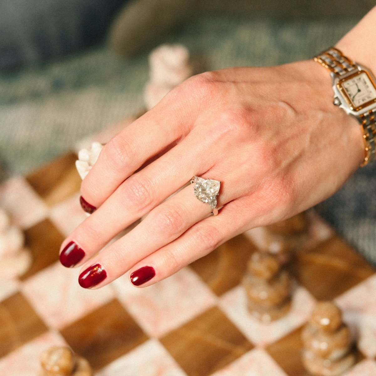 Bague Solitaire en or blanc et diamant poire - Castafiore